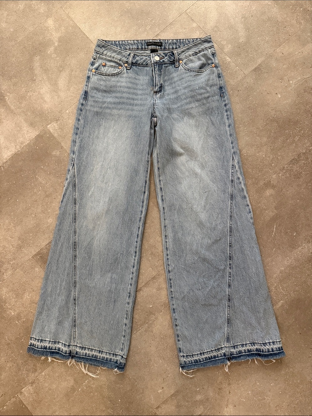 Light Wash Wide Leg Women’s Jeans Size 5/27